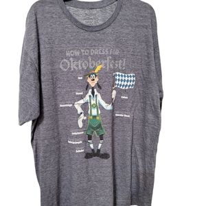 Disney World Goofy Oktoberfest large tshirt